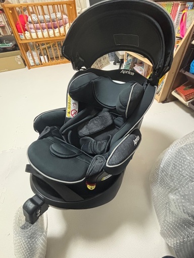 ［チャイルドシート　シートベルト式］アップリカ・フラディアグロウ（Aprica、Fladea grow）新生児〜18ｋｇ