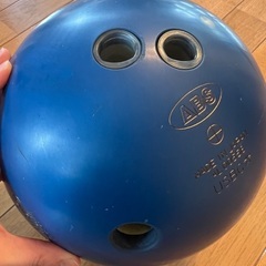 ボーリングのボールの画像