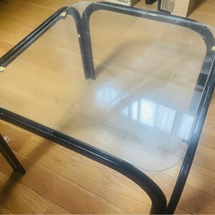 ガラスローテーブル　48 x 48 x36cmの画像