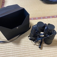 双眼鏡の画像