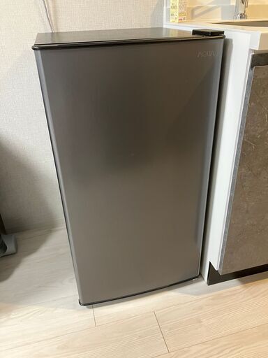 AQUA アクア 冷蔵庫 1ドア 90L 右開き 2024年製