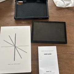 2023年　
タブレット　　箱付き　ケース付き　32ギガ