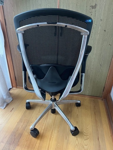 高級オフィスチェア オカムラ　コンテッサ