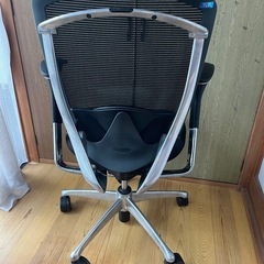高級オフィスチェア オカムラ　コンテッサの画像