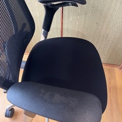 高級オフィスチェア オカムラ　コンテッサの画像