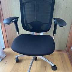 高級オフィスチェア オカムラ　コンテッサ