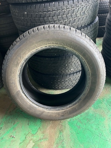 スタンドレスタイヤ　
205/60R16 ブリヂストンVRX2