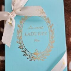 値下げ【未使用】LADUREE ラデュレ　マカロンキーホルダーの画像