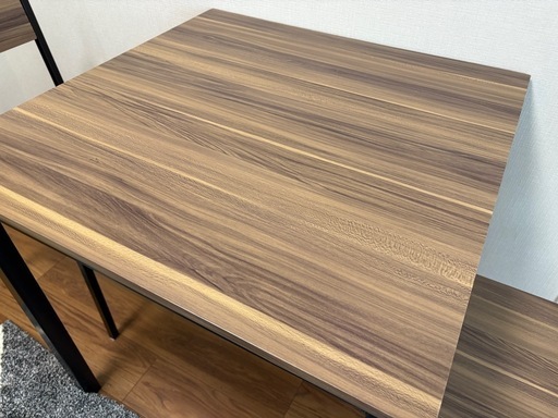 【値下】ダイニングテーブルセット　2人掛け　3点セット(木目調)