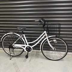 26インチ自転車　オートライト変速付き　白