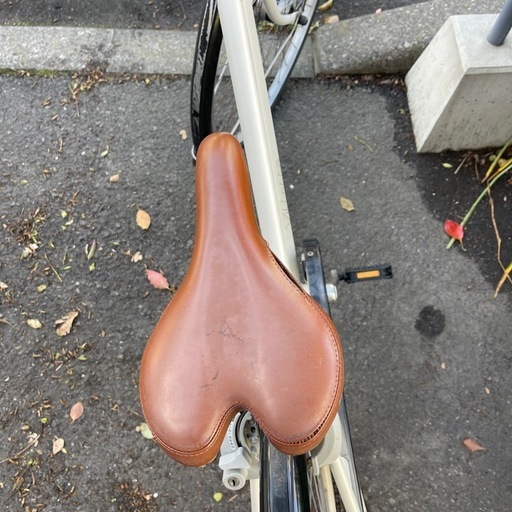 BRIDESTONE 27インチ シティサイクル 6段階変則付き ライト付き