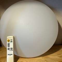 アイリスオーヤマ　6畳用LEDシーリングライト　照明