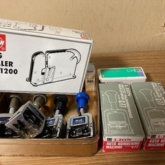 ナンバリング（内、新品2台）とシーラーの画像