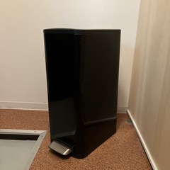 EKOステンレスペダル式ゴミ箱