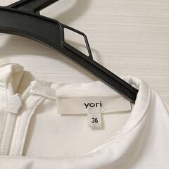 yori ブラウスの画像