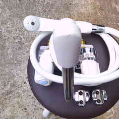 混合水栓シャワー付きの画像