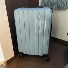 スーツケース