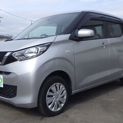 令和１年　日産　デイズ　６６０S　４WⅮ　ナビ付