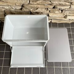 Tupperware マルチオーガナイザー ホワイト ① タッパーウェア  25D 北E3の画像