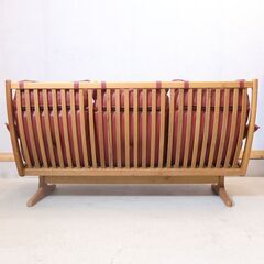 北欧ノルウェーの老舗メーカーLIED MOBLER(リードモブラー)の本革×チーク無垢材 3人掛けソファです。ゆったりとしたナチュラルモダンなハイバックタイプのレザートリプルソファー♪の画像