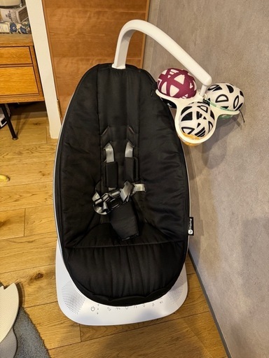 最新型！4moms mamaRoo（ママルー5）電動バウンサー