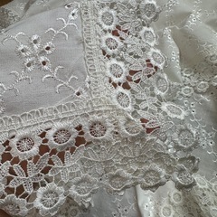 テーブルクロス　レース編み　しっかりした生地で質感がいいの画像
