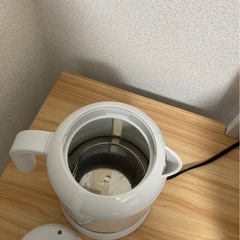 電気ポットの画像