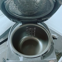 炊飯器の画像