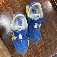 ニューバランス327