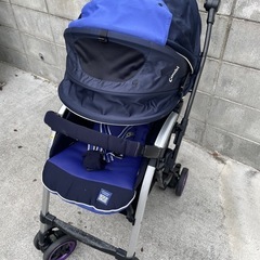 コンビ　ベビーカーの画像