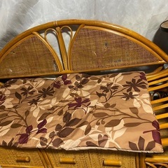 藤のソファ　引き出し付き