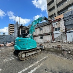 解体工事に伴うオペレーターやトラックの運転手、作業員募集、会社事務員募集の画像