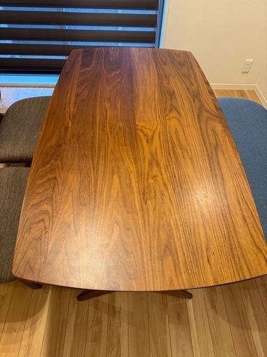 4月15日まで【引き取り限定】ニトリ ダイニングテーブル 4点セット