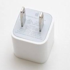 Apple アダプターの画像