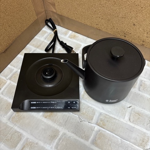 I665 ? ?期間限定値下げ！ 2023年製の美品♪ Russell Hobbs 温度調整電気ケトル T Kettle(Tケトル) 