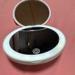 鏡ライト付きの画像