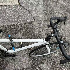 【中古】ALTAGE ロードバイク 27インチ 21段変速 ホワイトの画像