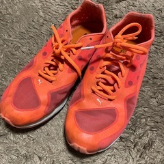 PUMA ランニングシューズ