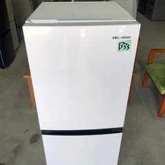 NO B33 🌈福岡市内配送設置無料✨🌈ハイセンス 134L 2ドアノンフロン冷蔵庫 オリジナル パールホワイト HR-D1303 2021年の画像