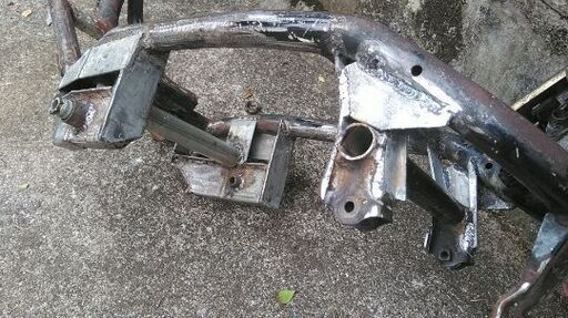 18ディオ250ccエンジンフレーム