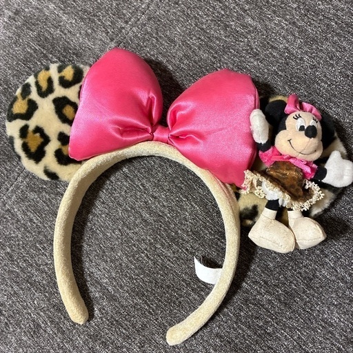 ディズニーリゾート　ミニー　カチューシャ　ヒョウ柄