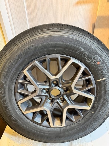 Jeep Wrangler サハラ新車外しJL 純正ホイール　タイヤ付き5本
