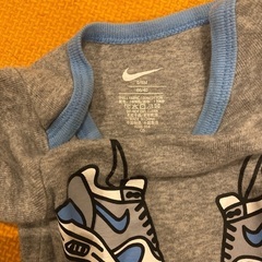 【4/10迄】新生児から使える　サイズ60〜70 長袖NIKE  帽子　靴下付きの画像