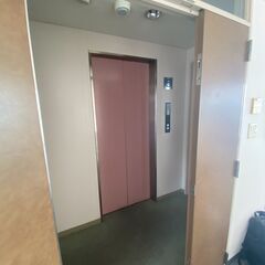 西梅田：レンタルスペース・貸し倉庫・レンタルオフィス★ジモティキャンペーン★  ジモティを見たで3ヶ月間利用料金半額！！ - 大阪市