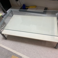 ガラステーブル　美品　※埃は被ってますが使用頻度は少ない為程度(良)　