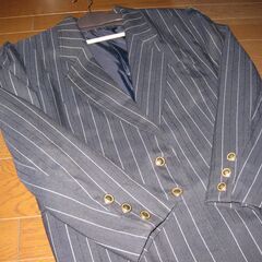 紺色ストライプジャケットの画像