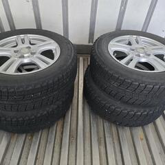 これらは4つの195-65-r15冬タイヤです。