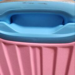 キャリーケースの画像