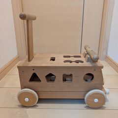 【0円・引き取り限定】森のパズルバス（木製バス）＆ブナの木の無塗装つみき 40ピース セットの画像