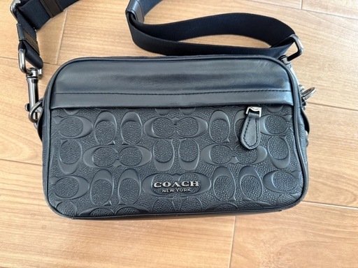 COACHショルダーバッグ　即お渡し可能！